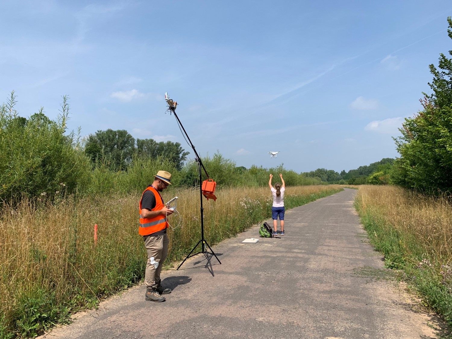 Monitoring water streets and vegetation - mDRONES4Rivers - Jb HYPERSPECTRAL